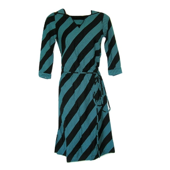 Soundgirl Dresses & Skirts - NWT retro cotton soundgirl blue stripes dress